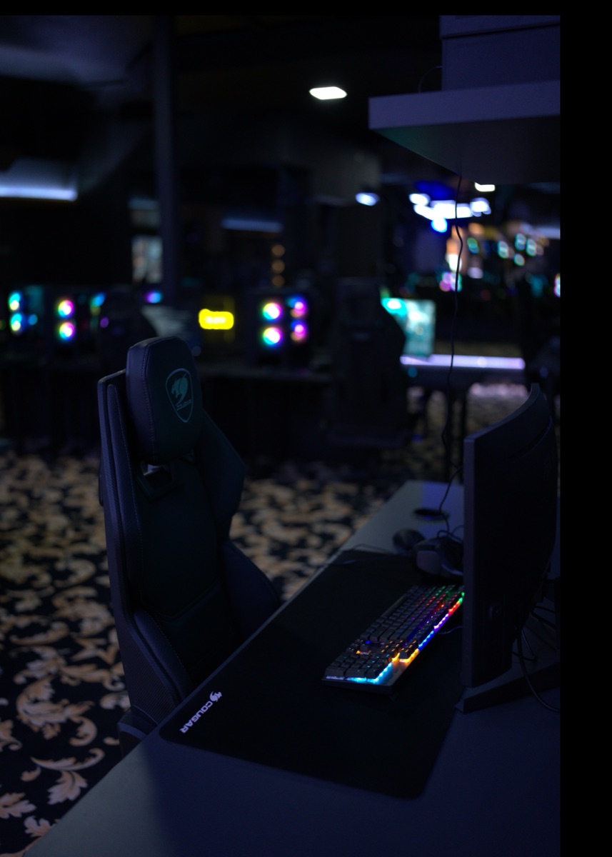 Ergonomická herní židle v Elite Arena